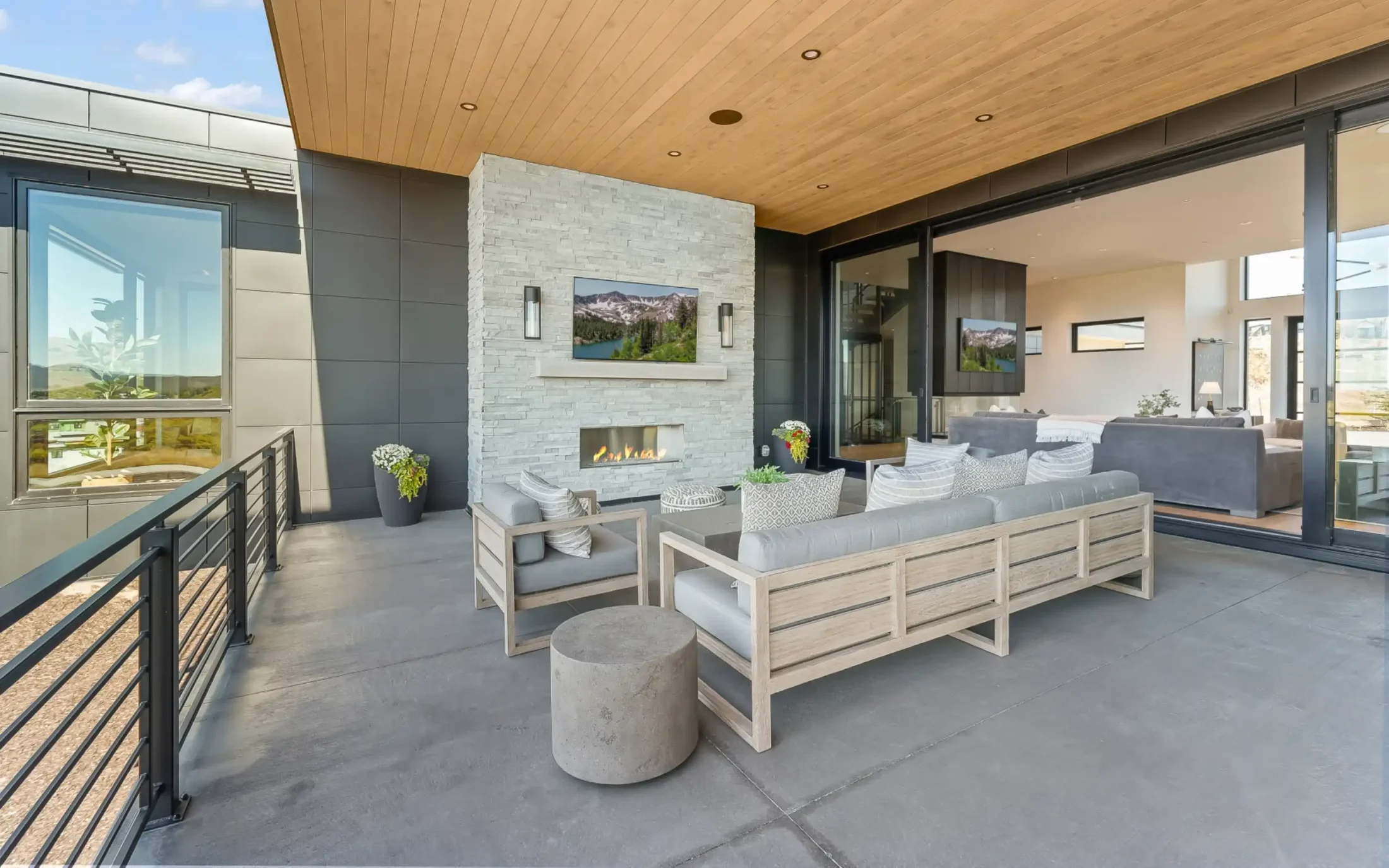 Promontory Homes The Bradford Plus
